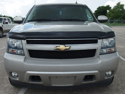 chevrolet tahoe 2008 silver suv lt flex fuel 8 cylinders 2 wheel drive automatic 77521