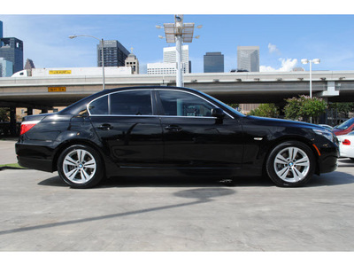 bmw 5 series 2010 black sedan 528i gasoline 6 cylinders rear wheel drive automatic 77002