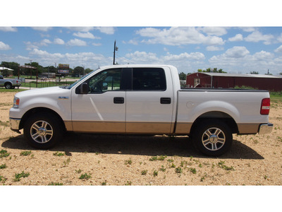 ford f 150 2006 white xlt gasoline 8 cylinders rear wheel drive automatic with overdrive 76567