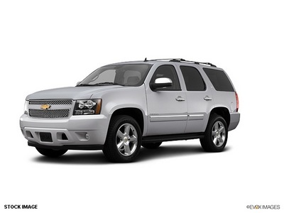 chevrolet tahoe 2013 silver suv flex fuel 8 cylinders 2 wheel drive 6 spd auto,elec cntlled s 77090