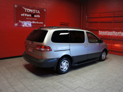 toyota sienna 2001 silver van le gasoline 6 cylinders dohc front wheel drive automatic 76116