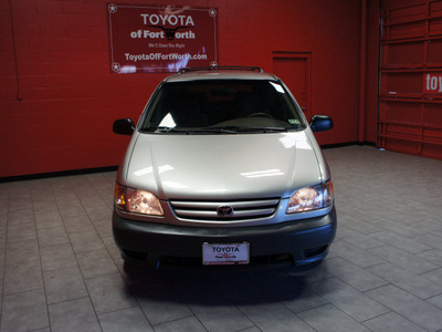 toyota sienna 2001 silver van le gasoline 6 cylinders dohc front wheel drive automatic 76116