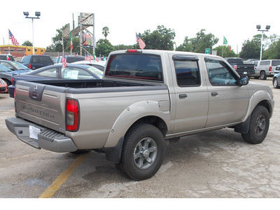 nissan frontier 2004 tan xe v6 gasoline 6 cylinders rear wheel drive automatic with overdrive 77020