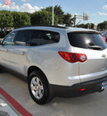 chevrolet traverse 2012 silver lt gasoline 6 cylinders all whee drive automatic 75067