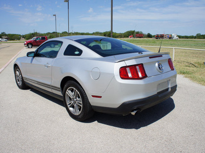 ford mustang 2012 silver coupe v6 premium gasoline 6 cylinders rear wheel drive automatic 75119