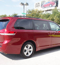 toyota sienna 2011 dk  red van le 8 passenger gasoline 6 cylinders front wheel drive automatic 76011