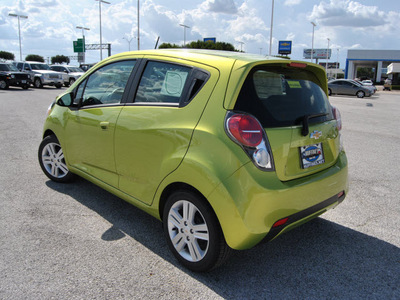 chevrolet spark 2013 lt  green hatchback ls auto gasoline 4 cylinders front wheel drive automatic 75067
