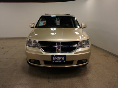 dodge journey 2010 gold suv sxt gasoline 6 cylinders front wheel drive automatic 75219