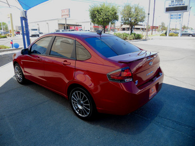 ford focus 2011 red sedan gasoline 4 cylinders front wheel drive automatic 79936