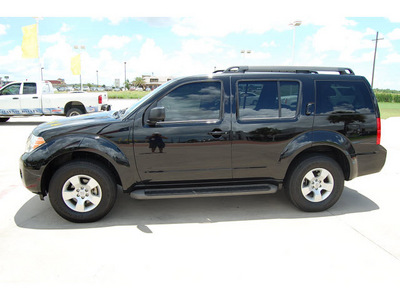 nissan pathfinder 2010 black suv se gasoline 6 cylinders 2 wheel drive automatic with overdrive 77642
