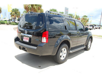 nissan pathfinder 2010 black suv se gasoline 6 cylinders 2 wheel drive automatic with overdrive 77642