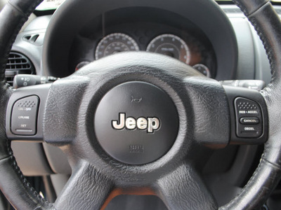 jeep liberty 2005 blue suv sport flex fuel 6 cylinders 4 wheel drive automatic 75070