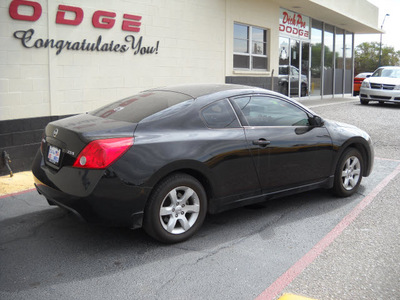 nissan altima 2009 black coupe gasoline 4 cylinders front wheel drive automatic 79925