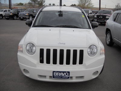 jeep compass 2010 white suv sport gasoline 4 cylinders 2 wheel drive automatic 79925