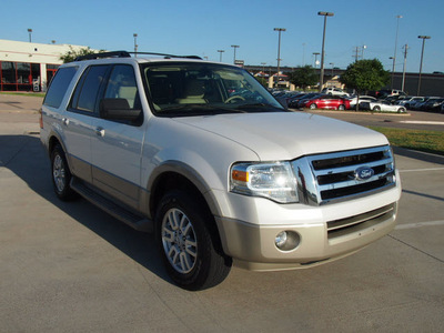 ford expedition 2010 white suv eddie bauer flex fuel 8 cylinders 2 wheel drive automatic 75007