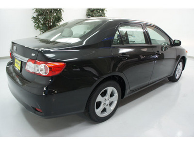 toyota corolla 2012 sedan le gasoline 4 cylinders front wheel drive not specified 91731