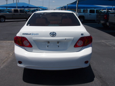 toyota corolla 2010 white sedan le gasoline 4 cylinders front wheel drive automatic 76234