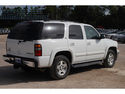 chevrolet tahoe 2005 white suv lt gasoline 8 cylinders rear wheel drive automatic with overdrive 77575