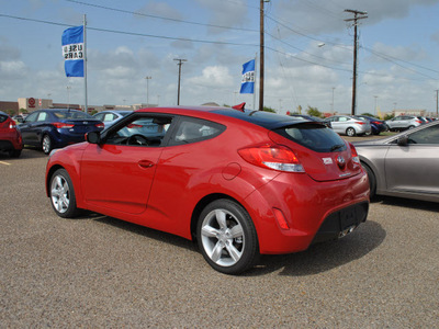 hyundai veloster 2013 coupe gasoline 4 cylinders front wheel drive 6 speed manual 78523