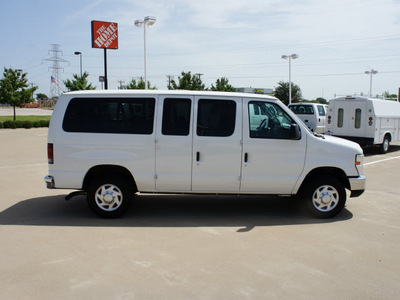 ford e series wagon 2011 white van e 350 sd xlt flex fuel 8 cylinders rear wheel drive automatic with overdrive 76108