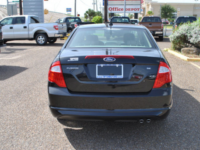 ford fusion 2012 tuxedo black sedan se gasoline 4 cylinders front wheel drive 6 speed automatic 78523