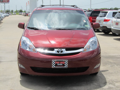 toyota sienna 2008 dk  red van xle limited gasoline 6 cylinders front wheel drive automatic with overdrive 77469
