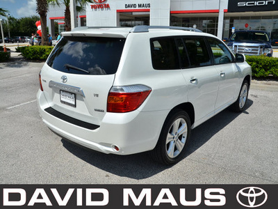 toyota highlander 2008 white suv limited gasoline 6 cylinders front wheel drive automatic 32771