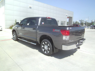 toyota tundra 2012 gray grade flex fuel 8 cylinders 4 wheel drive 12669 75569