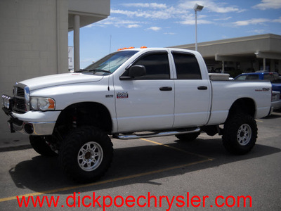 dodge ram 2500 2004 white gasoline 8 cylinders 4 wheel drive automatic 79925