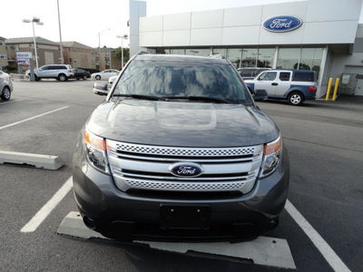 ford explorer 2013 gray suv xlt 6 cylinders automatic with overdrive 60546