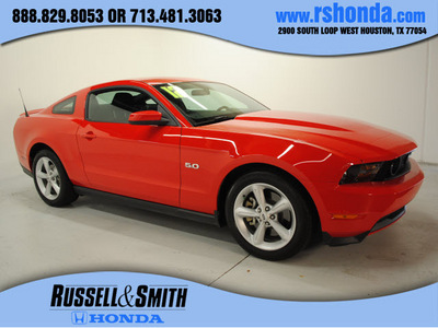 ford mustang 2012 red coupe gt premium gasoline 8 cylinders rear wheel drive 6 speed manual 77025