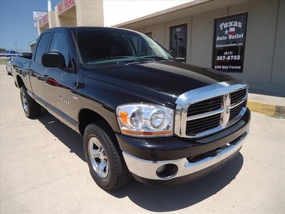 dodge ram 1500 2006 brilliant black crystal pearlcoat pickup truck slt gasoline 8 cylinders 4 wheel drive 5 speed automatic 76108