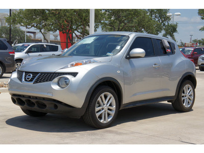 nissan juke 2011 silver s gasoline 4 cylinders front wheel drive automatic 78232