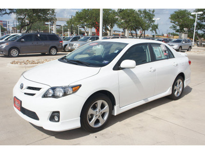 toyota corolla 2011 white sedan s gasoline 4 cylinders front wheel drive automatic 78232