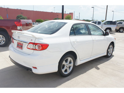 toyota corolla 2011 white sedan s gasoline 4 cylinders front wheel drive automatic 78232