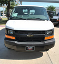 chevrolet express 2500 2013 white van 8 cylinders automatic 76051