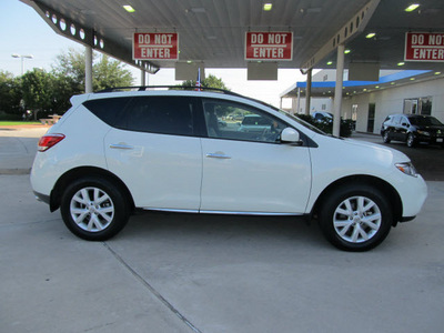 nissan murano 2011 white suv sl gasoline 6 cylinders front wheel drive cont  variable trans  77099