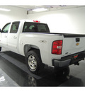 chevrolet silverado 1500 2007 white ltz gasoline 8 cylinders 4 wheel drive automatic with overdrive 77630