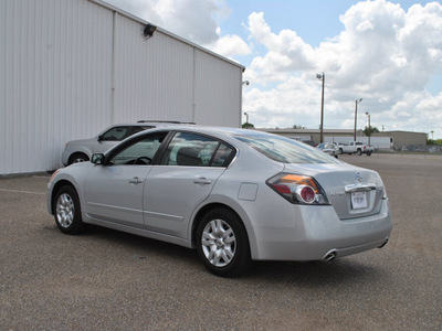 nissan altima 2011 silver sedan 2 5s gasoline 4 cylinders front wheel drive cont  variable trans  78586