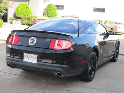 ford mustang 2011 black coupe gt gasoline 8 cylinders rear wheel drive automatic with overdrive 77074