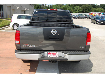 nissan titan 2004 gray xe gasoline 8 cylinders rear wheel drive automatic with overdrive 77706
