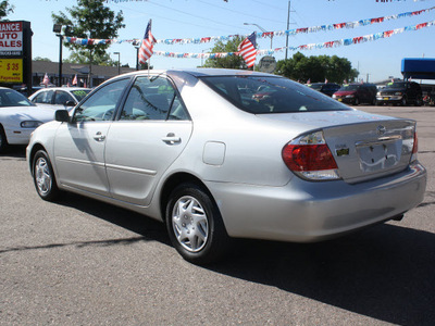 toyota camry 2006 silver sedan le gasoline 4 cylinders front wheel drive automatic with overdrive 80229