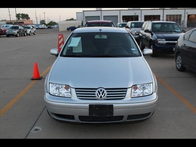 volkswagen jetta 2002 silver sedan gls diesel 4 cylinders front wheel drive manual 75041