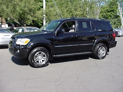 toyota sequoia 2005 black suv limited gasoline 8 cylinders 4 wheel drive automatic 06019