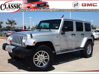 jeep wrangler unlimited 2011 silver suv sahara gasoline 6 cylinders 4 wheel drive automatic with overdrive 76018