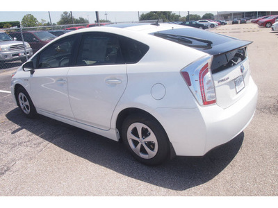 toyota prius 2012 white hatchback four hybrid 4 cylinders front wheel drive automatic 77074