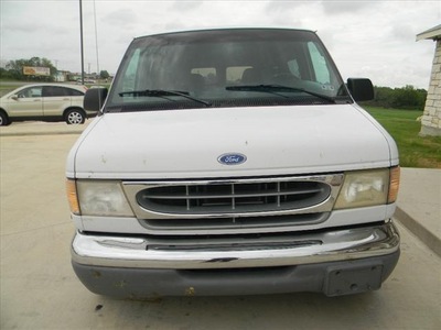 ford e150 econoline 2010 white van legend v8 automatic 78119