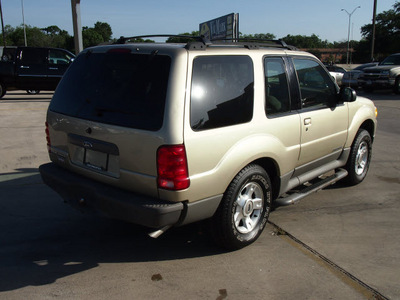 ford explorer sport 2002 gold suv value gasoline 6 cylinders 4 wheel drive automatic 78130