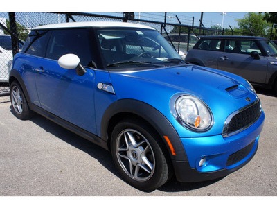 mini cooper 2007 blue hatchback s gasoline 4 cylinders front wheel drive 6 speed manual 78729