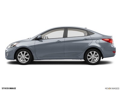 hyundai accent 2013 hatchback black ry gasoline 4 cylinders front wheel drive not specified 76210